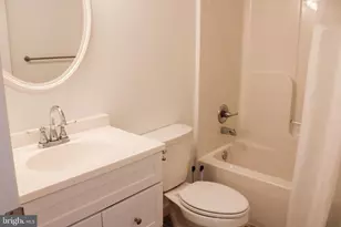 335 S Commerce St, Woodstock, VA 22664 - Photo 15