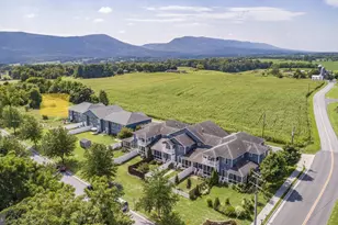 246 Parkside Ct, Woodstock, VA 22664 - Photo 1