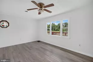 1627 Barbershop Rd, Edinburg, VA 22824 - Photo 7