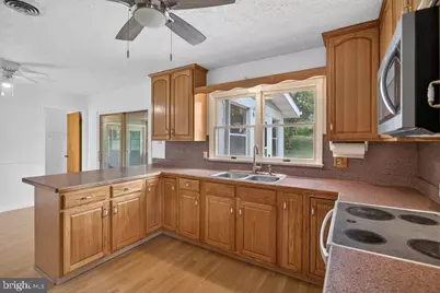 1627 Barbershop Road, Edinburg, VA 22824 - Photo 17