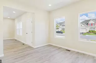 211 211 Princess Caroline Ct, Edinburg, VA 22824 - Photo 5