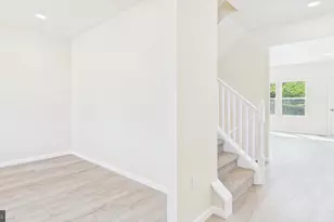 211 211 Princess Caroline Ct, Edinburg, VA 22824 - Photo 3