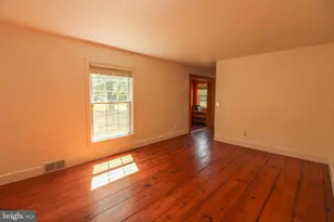 11 Hickory Ln, Woodstock, VA 22664 - Photo 7
