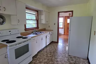 104 E South St, Woodstock, VA 22664 - Photo 5