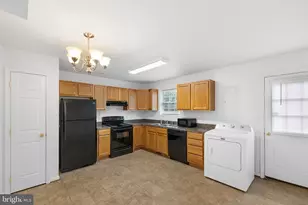 227 Kadies Ln, Edinburg, VA 22824 - Photo 9