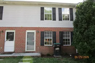 1016 Jackson St, Strasburg, VA 22657 - Photo 1
