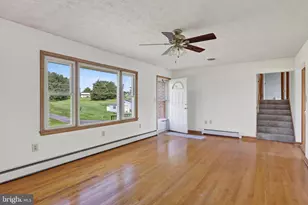 1638 Hahns Ln, Toms Brook, VA 22660 - Photo 9