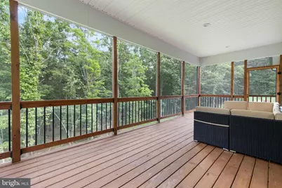 412 Mile Ridge Estate, Strasburg, VA 22641 - Photo 17
