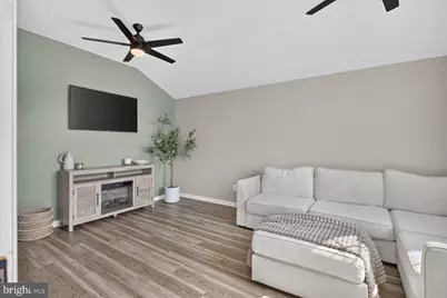 6127 Moore Avenue, Mount Jackson, VA 22842 - Photo 3