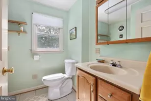 317 Vale Vista Dr, Edinburg, VA 22824 - Photo 15