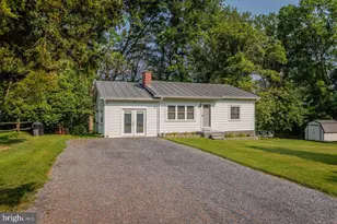 55 Lake Dr, Edinburg, VA 22824 - Photo 1