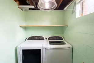 494 Walton St, Strasburg, VA 22657 - Photo 25