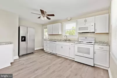 528 E Queen Street, Strasburg, VA 22657 - Photo 9
