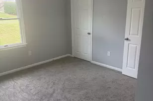 621 Thompson St, Strasburg, VA 22657 - Photo 11