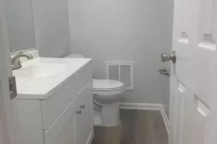 621 Thompson St, Strasburg, VA 22657 - Photo 7