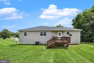 2323 Battlefield Rd, Fishers Hill, VA 22626 - Photo 5