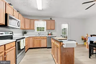 725 Christiansen Dr, Strasburg, VA 22657 - Photo 9