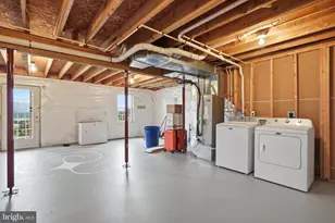 508 Thompson St, Strasburg, VA 22657 - Photo 31