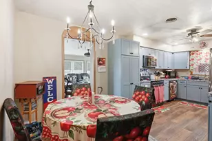 410 Saumsville Rd, Maurertown, VA 22644 - Photo 9