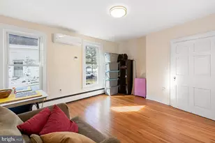 106 N Main St, Edinburg, VA 22824 - Photo 25