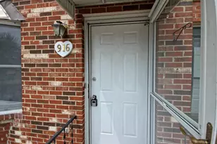 916 Hill Top Dr, Woodstock, VA 22664 - Photo 3