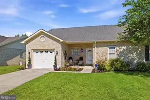 624 Allegheny Cir, Woodstock, VA 22664 - Photo 5
