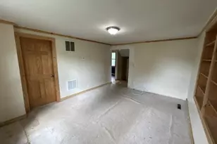 378 Sunset St, Strasburg, VA 22657 - Photo 3