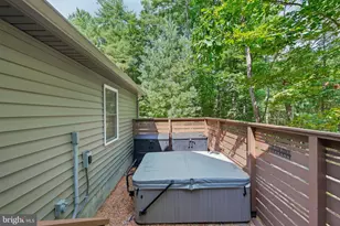 122 Forrest St, Basye, VA 22810 - Photo 5