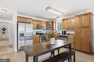 264 S Loudoun St, Strasburg, VA 22657 - Photo 9