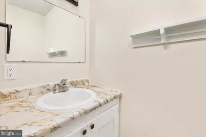 1045 S Main Street #C-9, Woodstock, VA 22664 - Photo 15