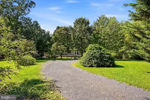 2891 Saumsville Rd, Maurertown, VA 22644 - Photo 3