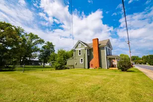 440 E Queen St, Strasburg, VA 22657 - Photo 25