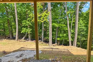 208 Creek Valley Dr, Basye, VA 22810 - Photo 9