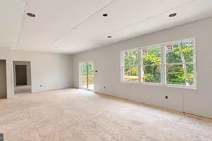 208 Creek Valley Dr, Basye, VA 22810 - Photo 5