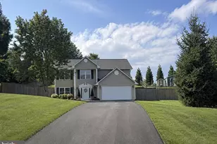 816 Burgess Ct, Woodstock, VA 22664 - Photo 1