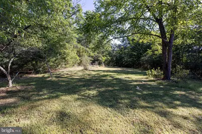 126 Kings Acre Lane, Fort Valley, VA 22652 - Photo 9