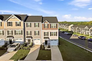 400 Williams St, Strasburg, VA 22657 - Photo 1