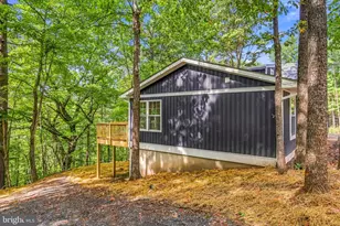 404 N Maple Rd, Mount Jackson, VA 22842 - Photo 3