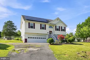 261 Baer Oak Dr, Maurertown, VA 22644 - Photo 7