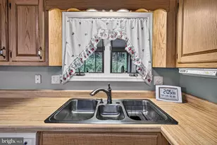 107 Fairview Cir, Woodstock, VA 22664 - Photo 7
