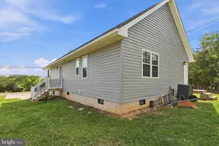 705 Capon Rd, Strasburg, VA 22657 - Photo 29