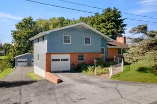 245 Hopewell Ave, Mount Jackson, VA 22842 - Photo 1