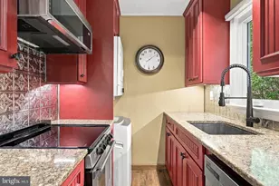 2306 Riverview Dr, Toms Brook, VA 22660 - Photo 13