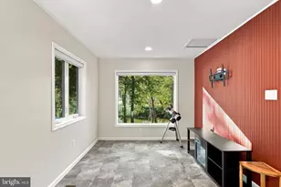 2306 Riverview Dr, Toms Brook, VA 22660 - Photo 9