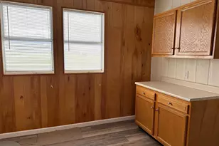 14149 S Middle Rd, Edinburg, VA 22824 - Photo 13