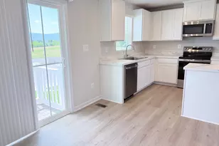 785 Hisey Ave, Woodstock, VA 22664 - Photo 3
