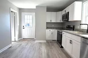 427 Thompson St, Strasburg, VA 22657 - Photo 21