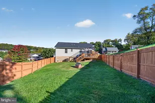 450 E Fairchild Dr, Strasburg, VA 22657 - Photo 41