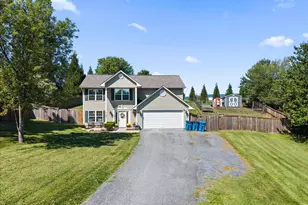 816 Burgess, Woodstock, VA 22664 - Photo 33