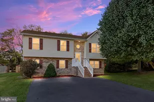 139 Hillview Dr, Maurertown, VA 22644 - Photo 1
